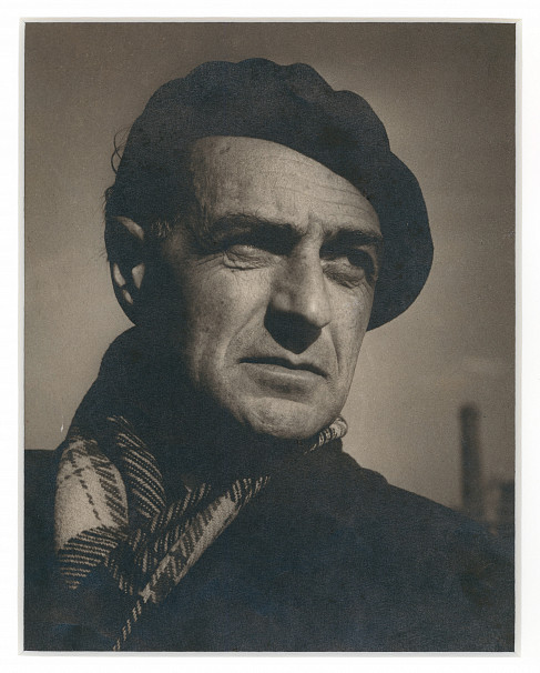 Werner Jackson, Selbstporträt, 1950er-Jahre, Silbergelatinepapier © Bauhaus-Archiv Berlin